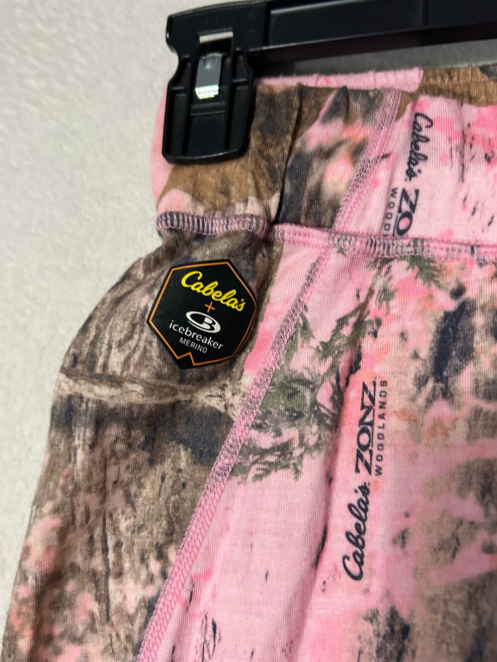 Cabela's Icebreaker Women's S Pink Camo Woodland Base Layer